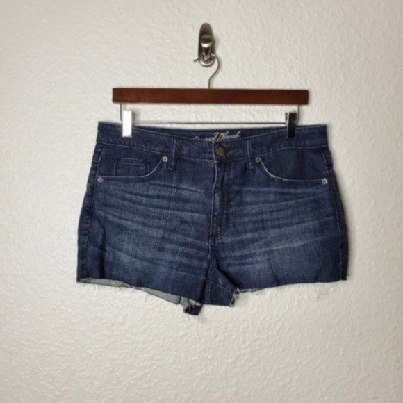 Universal Thread Pants - Universal Thread High-Rise Dark Wash Jean Shorts
